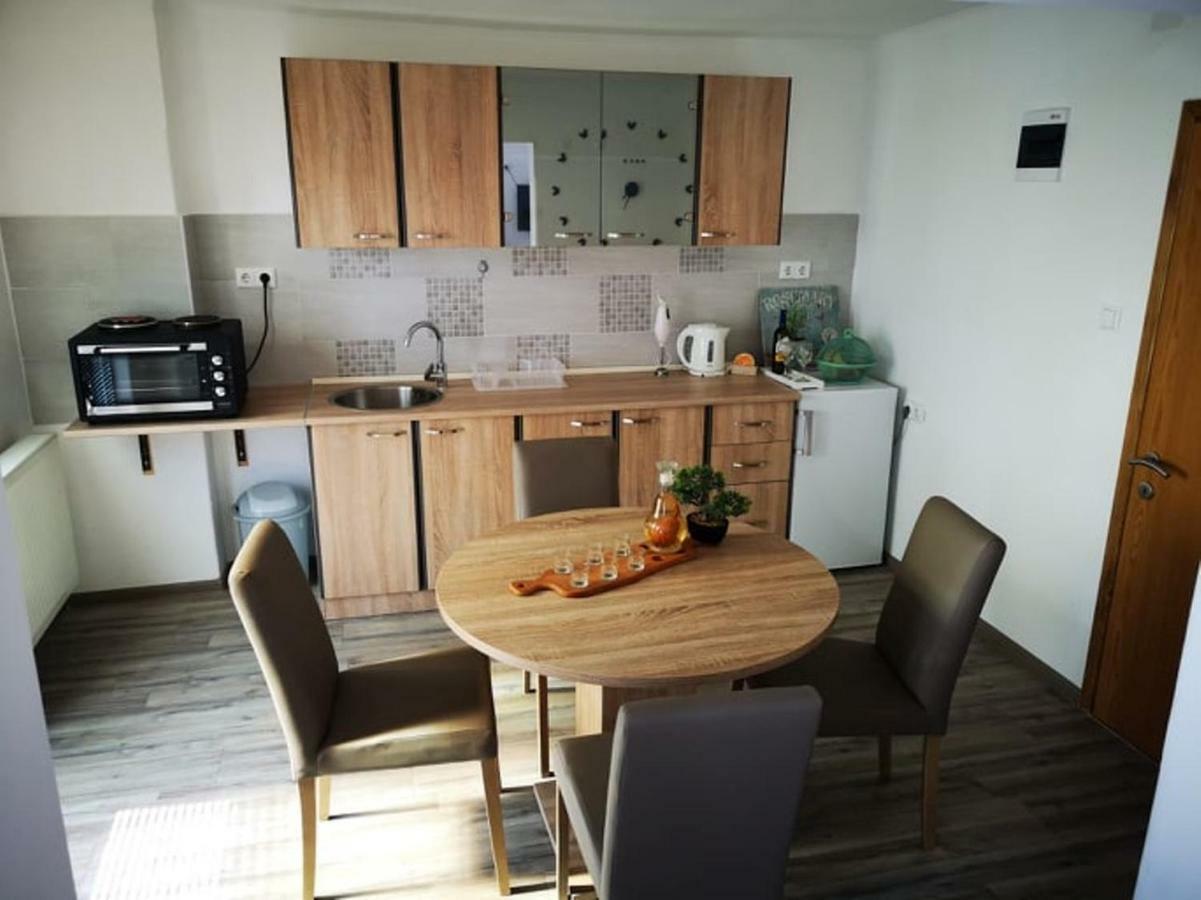 Apartman Borna Otocac Luaran gambar